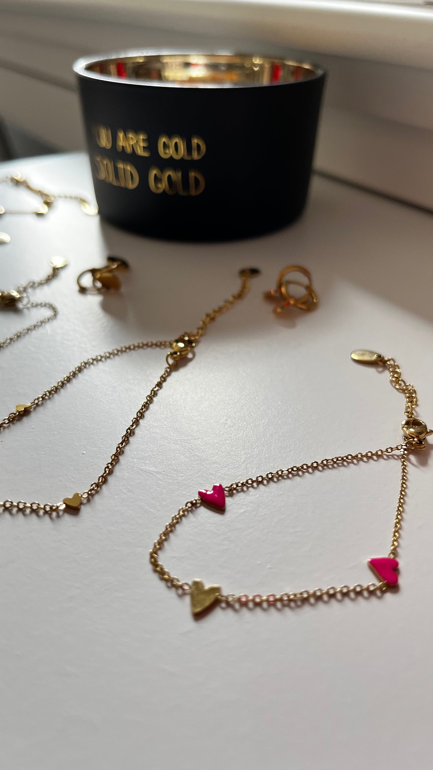 Armbandje met 3 HARTJES - RVS