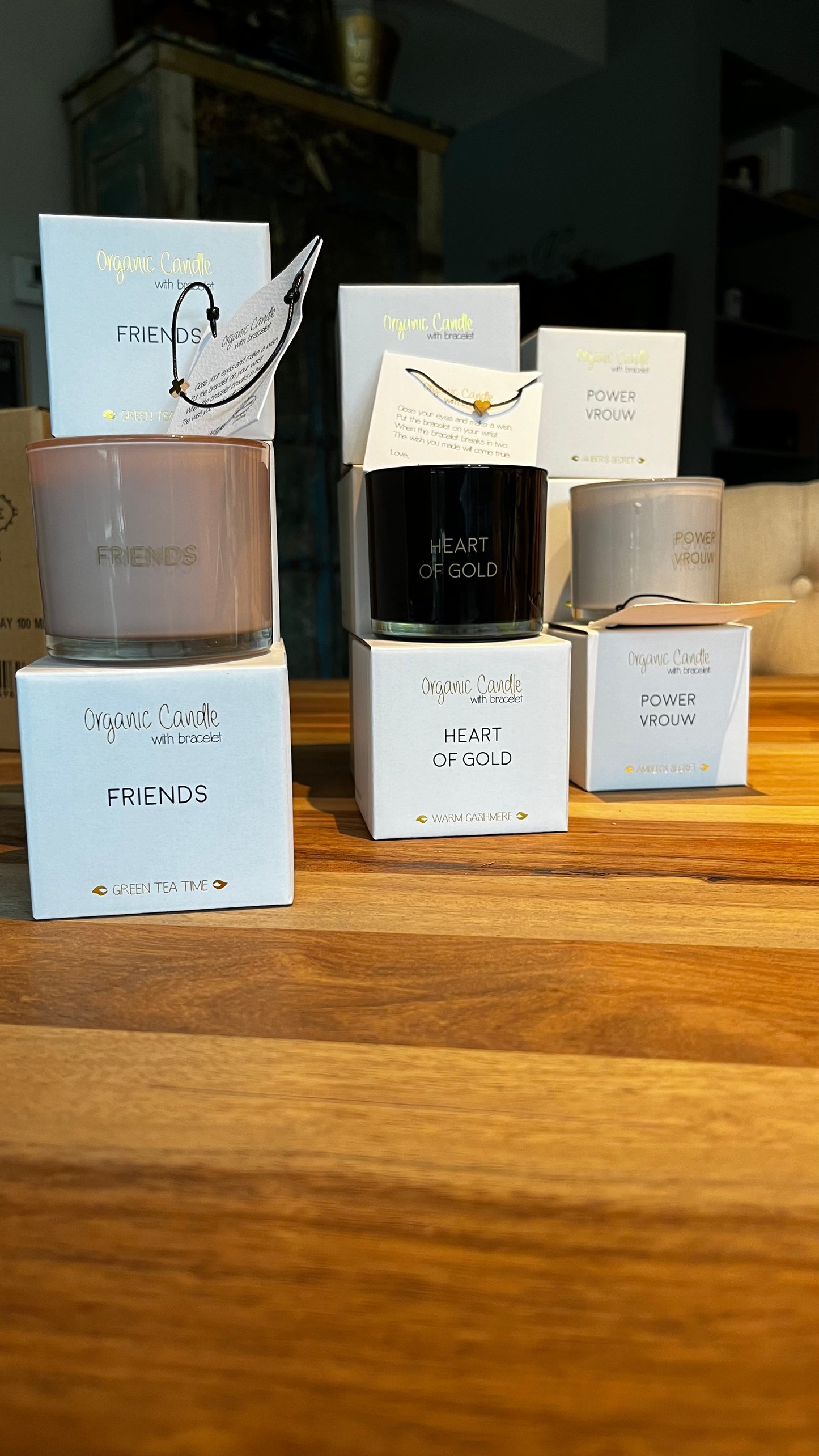 Geurkaars met wens-armbandje - POWERVROUW - Amber's Secret