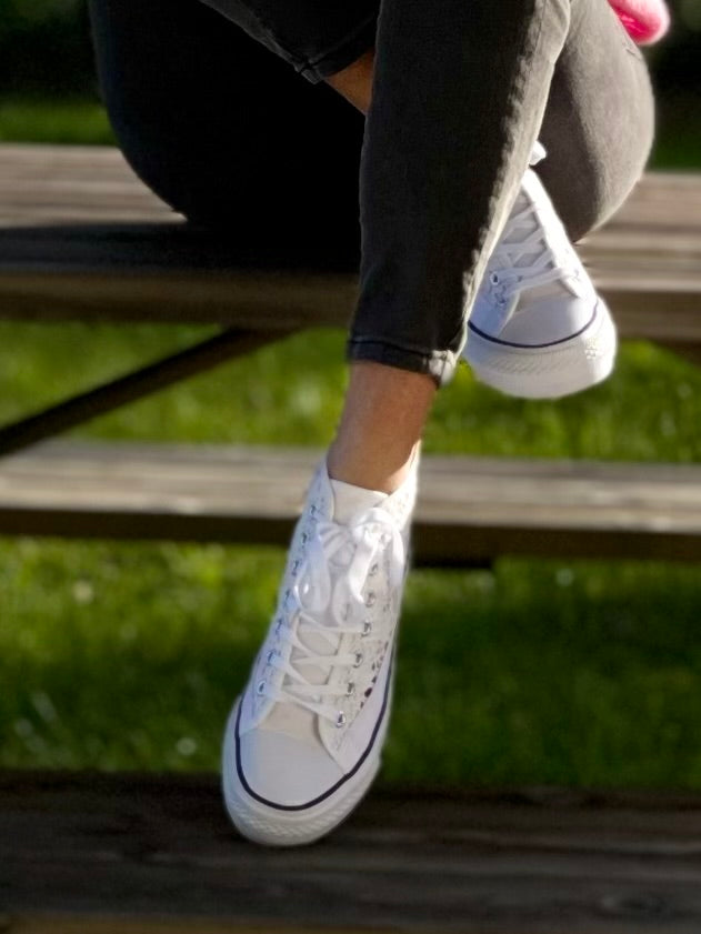 Sneaker hoog in kant met veters - White