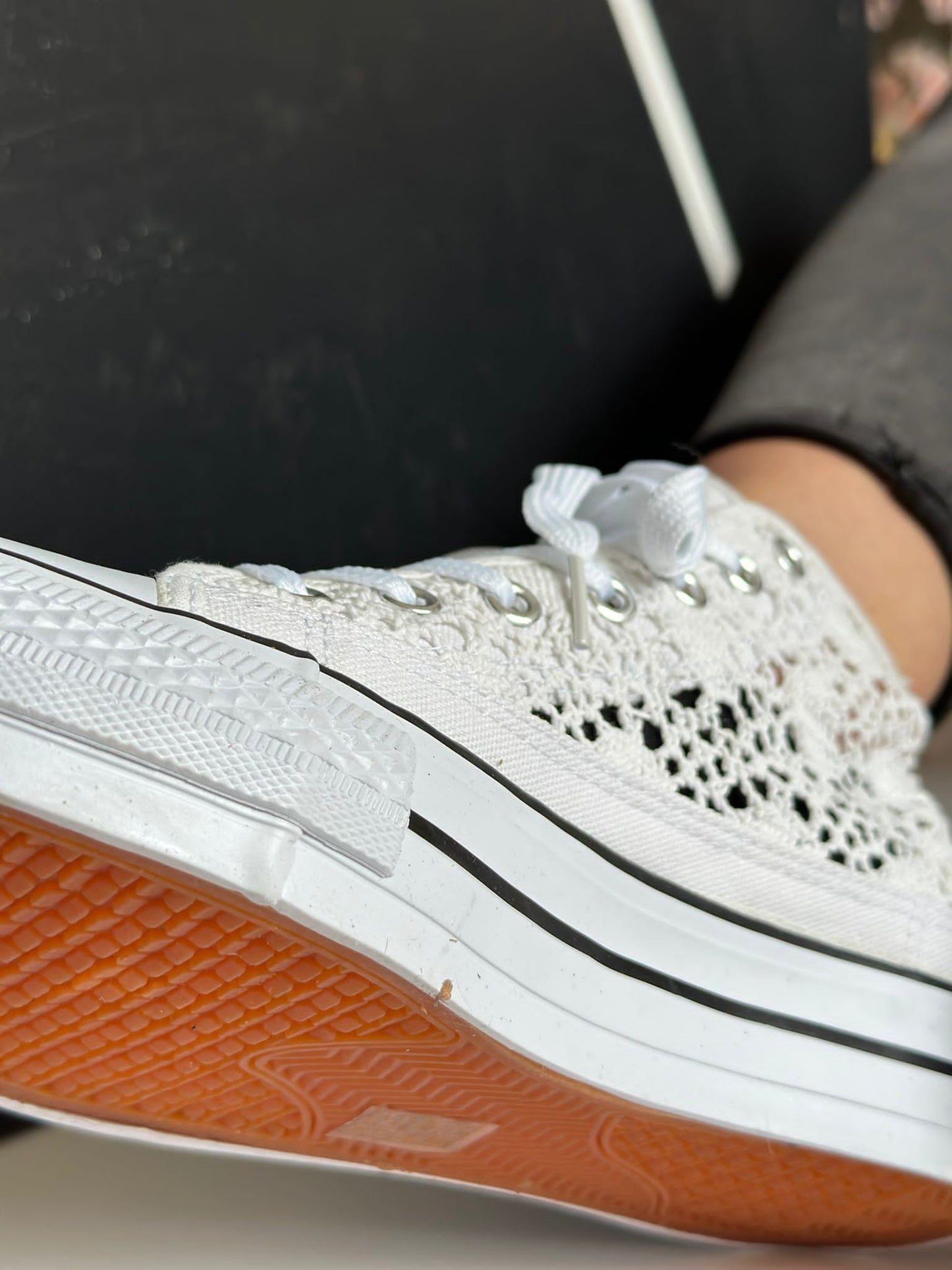 Sneaker hoog in kant met veters - White