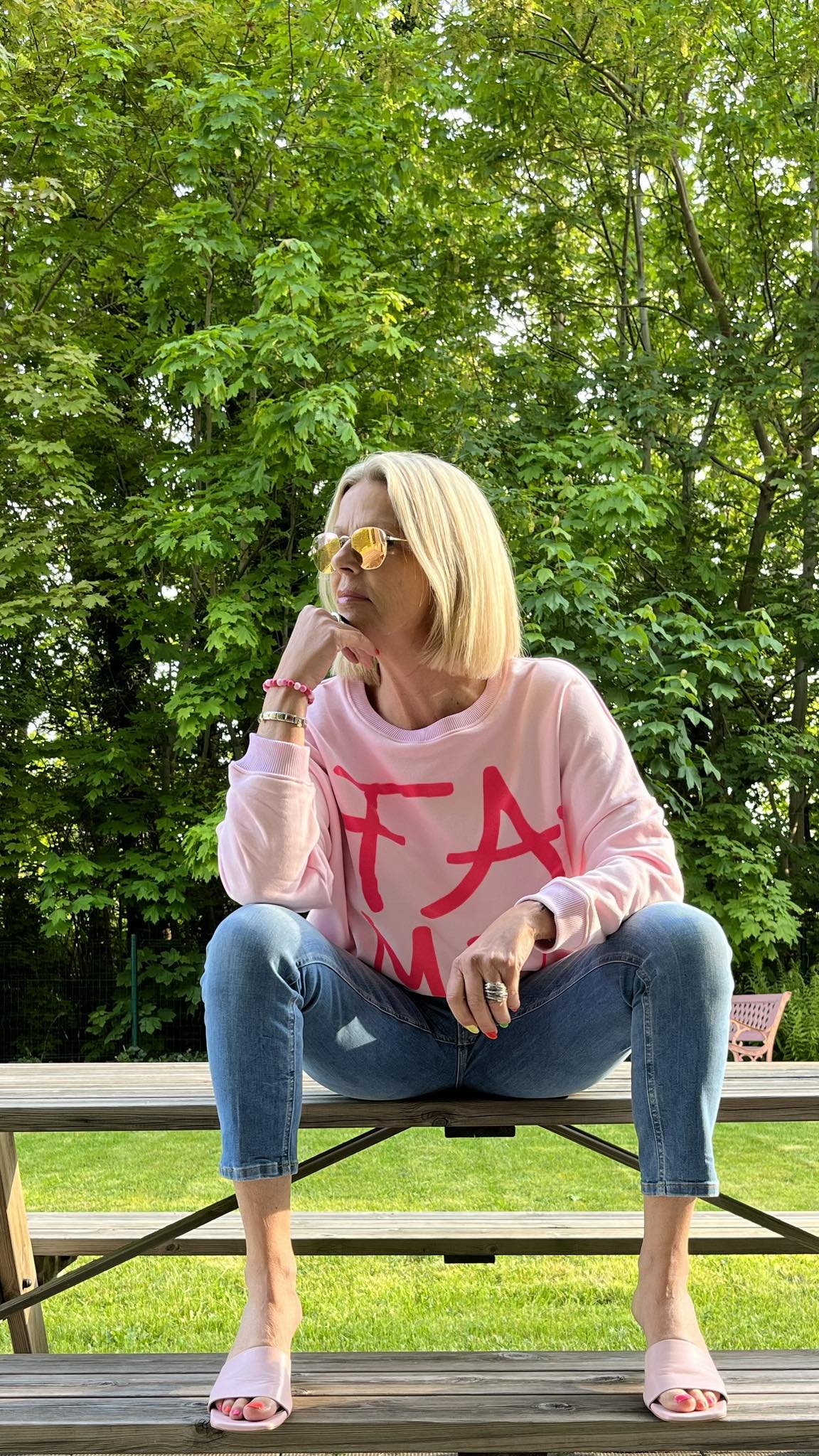 F A M E Sweater