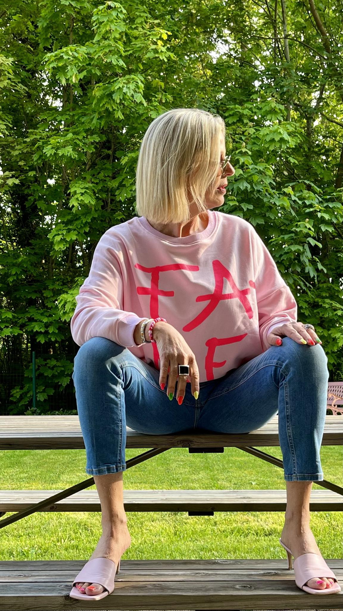 F A M E Sweater