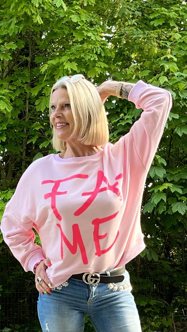 F A M E Sweater