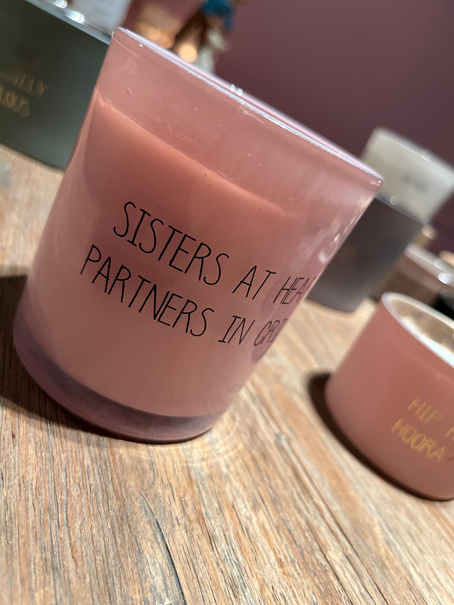 Sisters at Heart. Partners in Crime - Geurkaars Green Tea Time