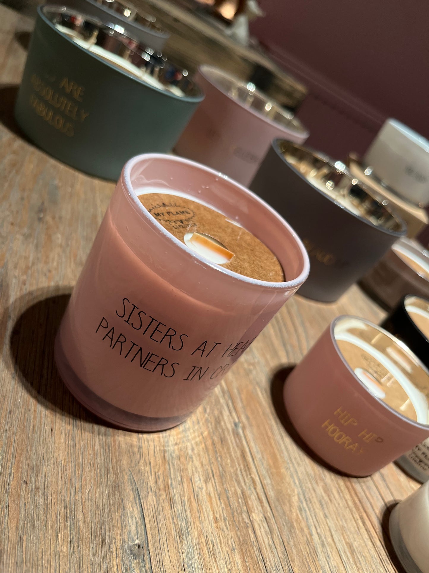 Sisters at Heart. Partners in Crime - Geurkaars Green Tea Time