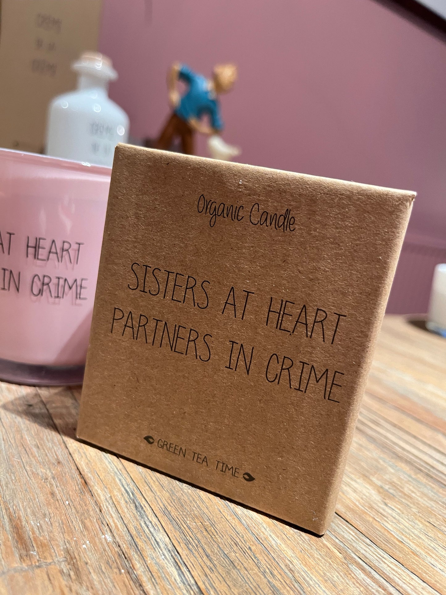Sisters at Heart. Partners in Crime - Geurkaars Green Tea Time