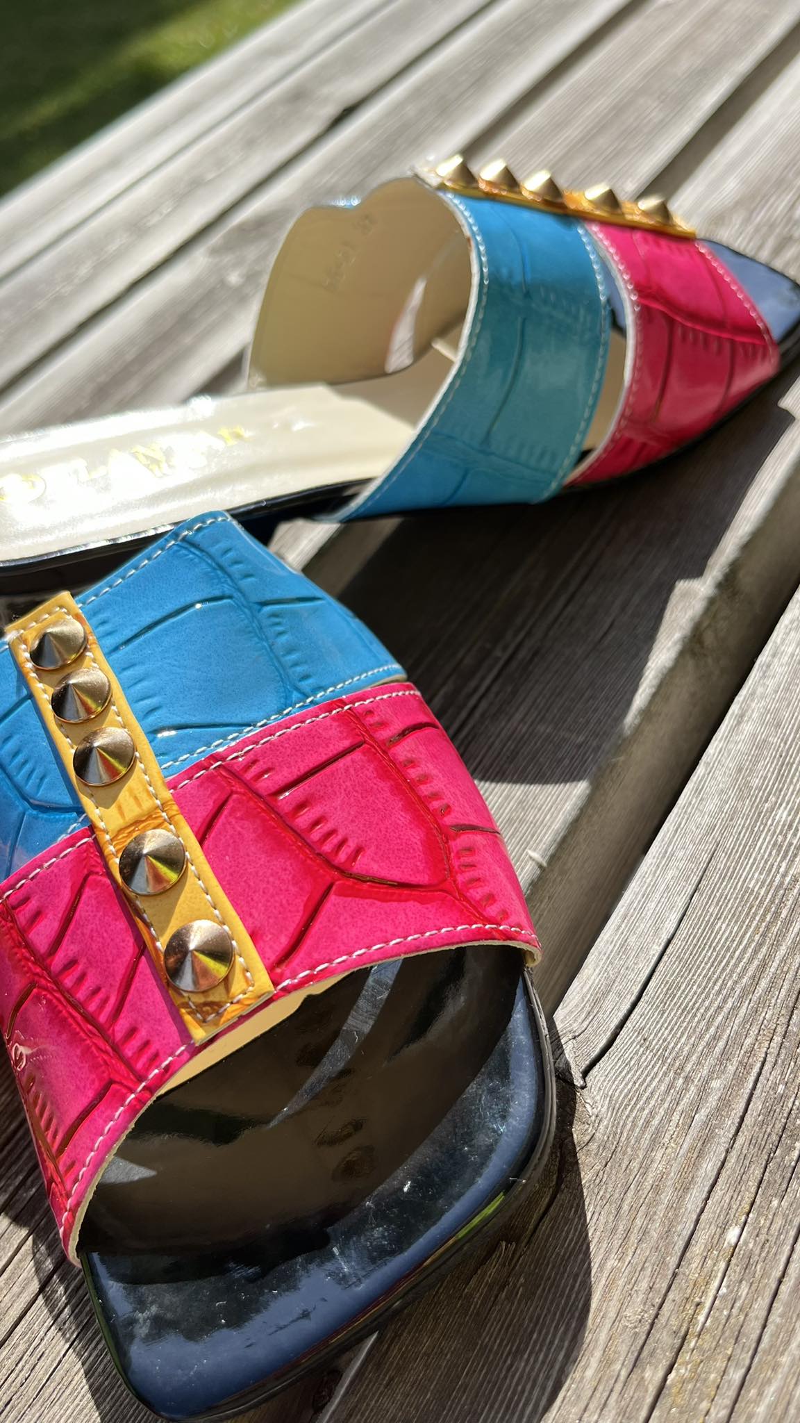 Tri-Colore Lak Trendy instapper met klein hakje