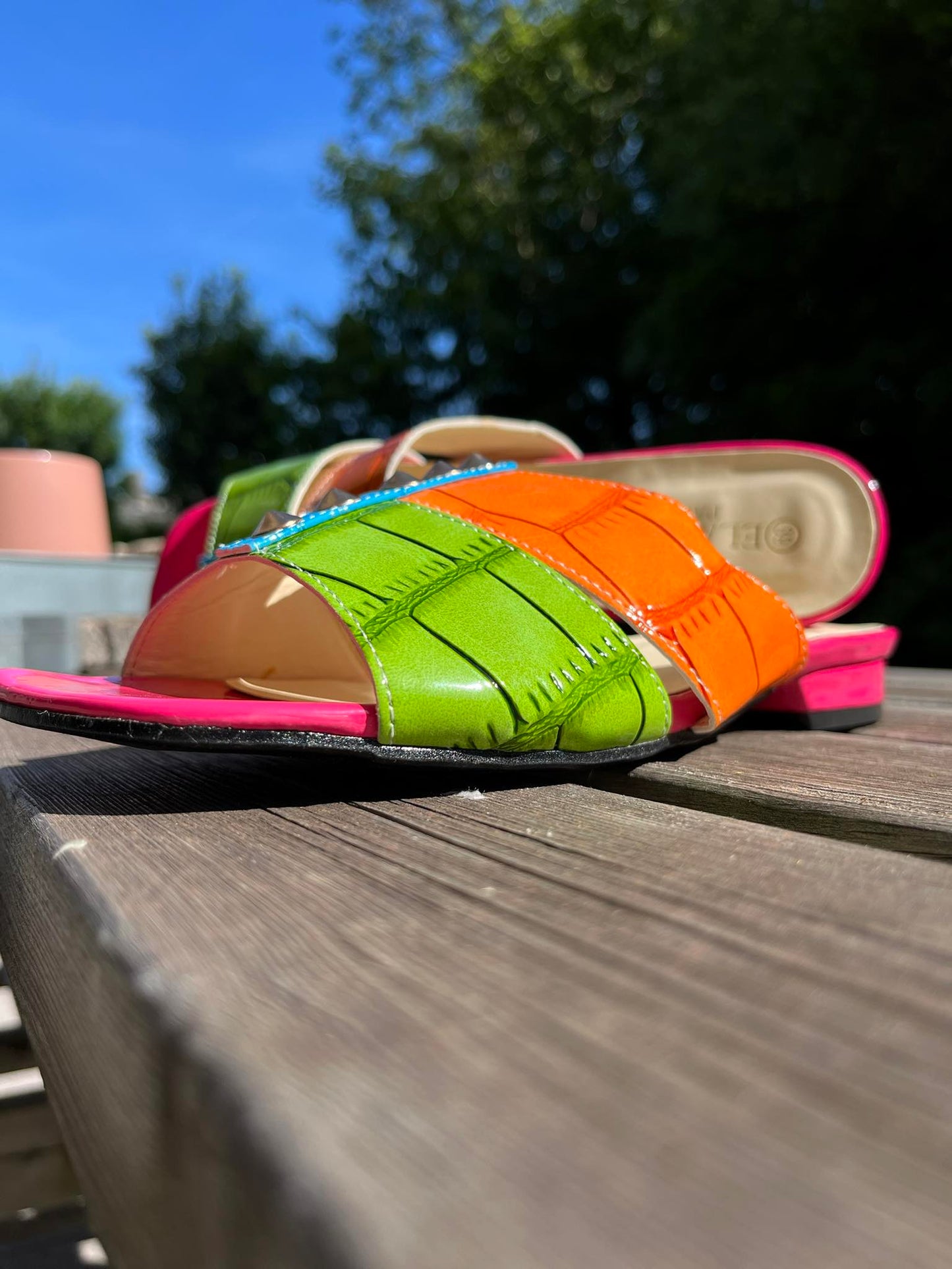 Tri-Colore Lak Trendy instapper met klein hakje